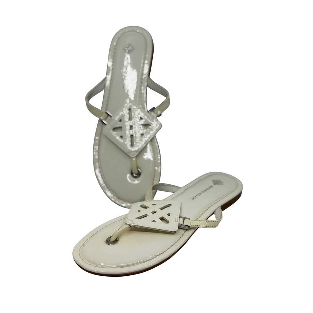 Antonio Melani Lindenie Womens White Patent Leather Cutout Thong Sandals‎ 7.5 M